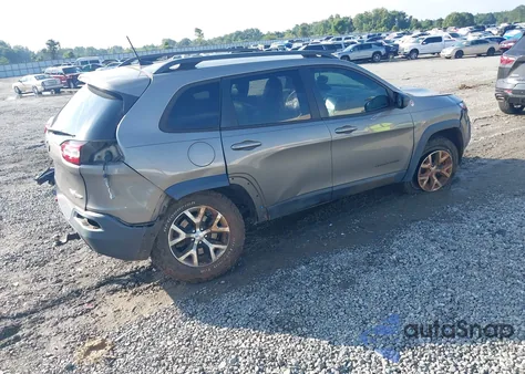 2017 Jeep Cherokee Trailhawk 4X4 z USA, uszkodzony, nr VIN 1C4PJMBS8HW590295